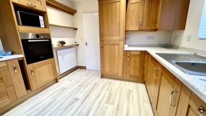 Kitchen- click for photo gallery